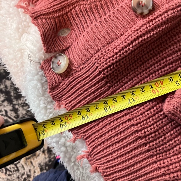 Francesca’s moon & madison Frayed Hem Reversible Pink Cotton Cardigan sz S - Picture 10 of 12